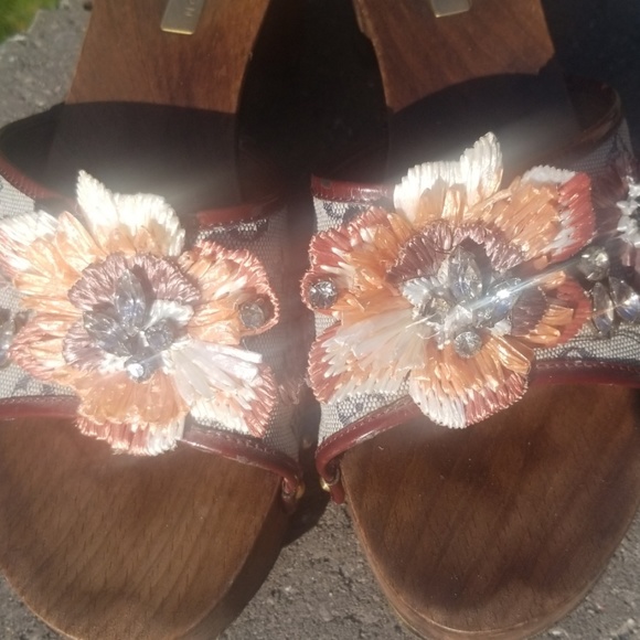 Louis Vuitton shoes - Picture 2 of 4